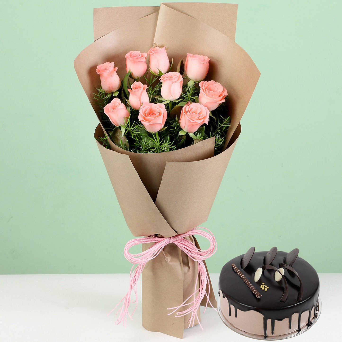 10 Pink Roses Chocolate Cream Cake