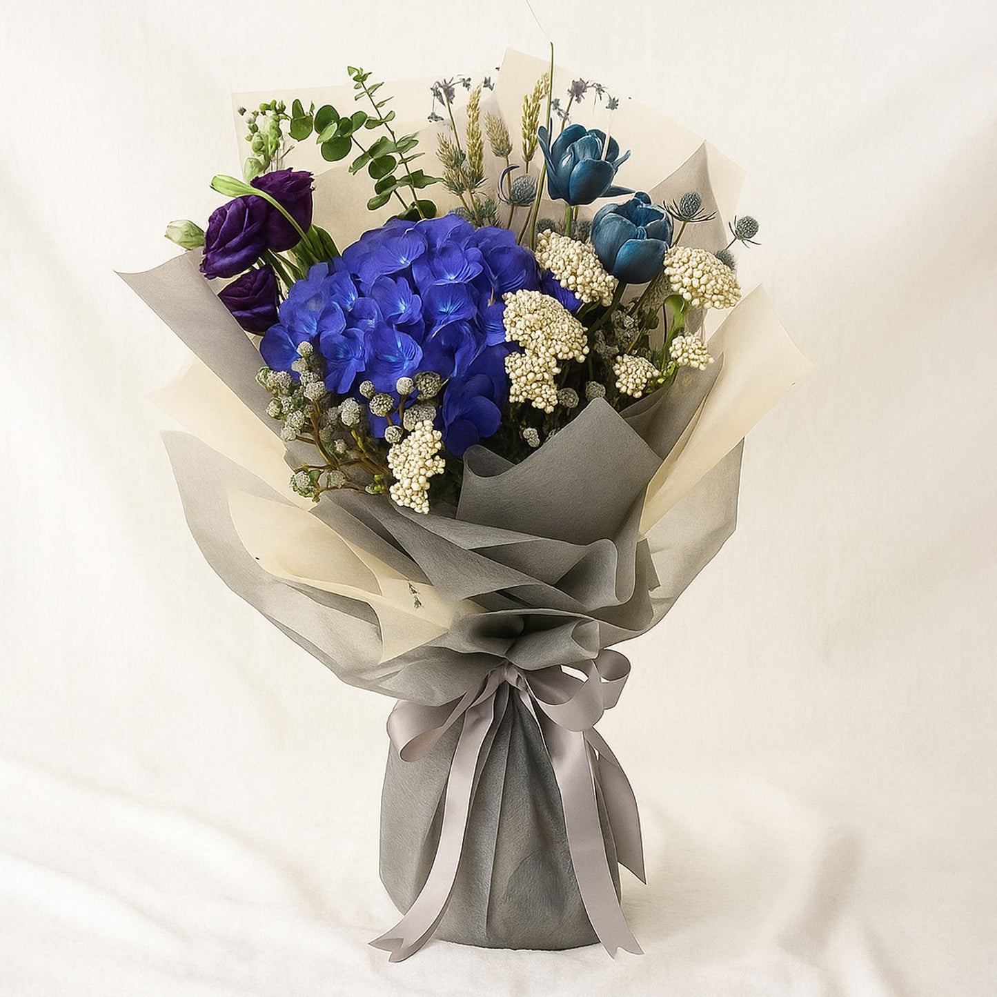 Charismatic Mixed Flowers Bouquet