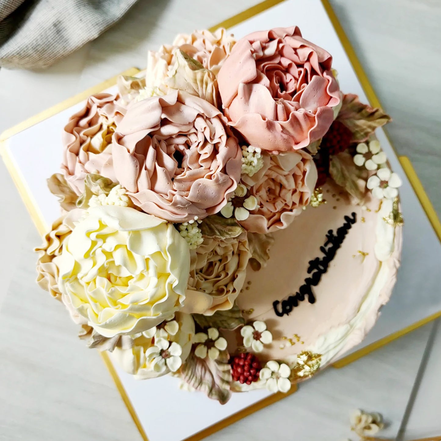 Lanie Flower Cake