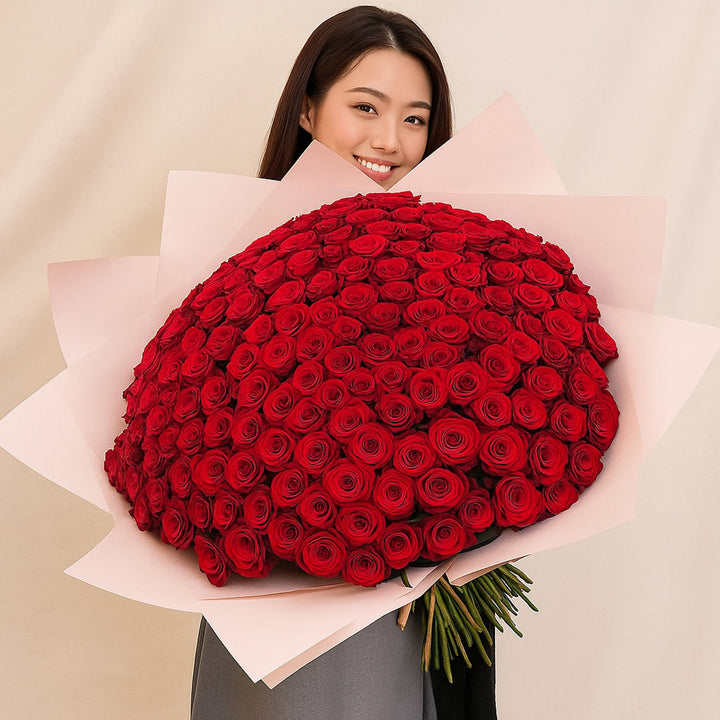 600 Red Roses Bouquet
