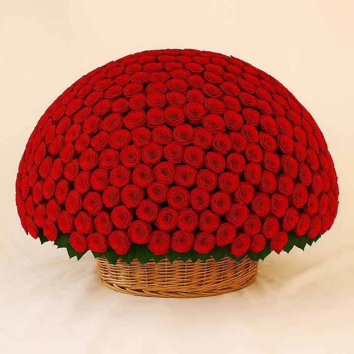 800 Red Roses Basket