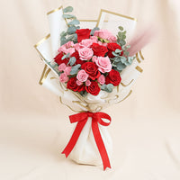 Pink and Red Roses Beauty Bouquet